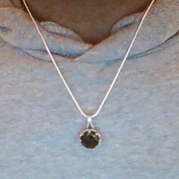 Brazilian Smokey Quartz Zircon solitaire necklace in Sterling Silver 7.35 ctw - Picture 4 of 7